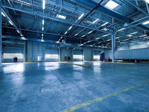 Lagerhalle zur Miete provisionsfrei 1.400 m² Lagerfläche teilbar von 350 m² bis 1.400 m² Altenberg Oberasbach 90522