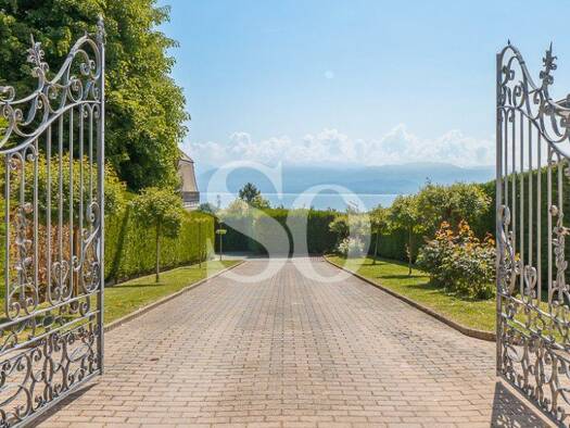 Einfamilienhaus zum Kauf 9 Zimmer 350 m² Dully 1195