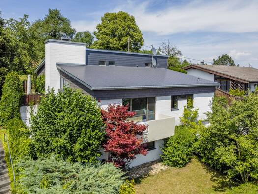 Einfamilienhaus zur Miete 1.950 € 5 Zimmer 194,3 m² 558 m² Grundstück frei ab sofort Großbettlingen 72663