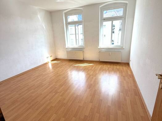 Wohnung zur Miete 310 € 2 Zimmer 60 m² 3. Geschoss Laasener Straße Ostviertel Gera 07546
