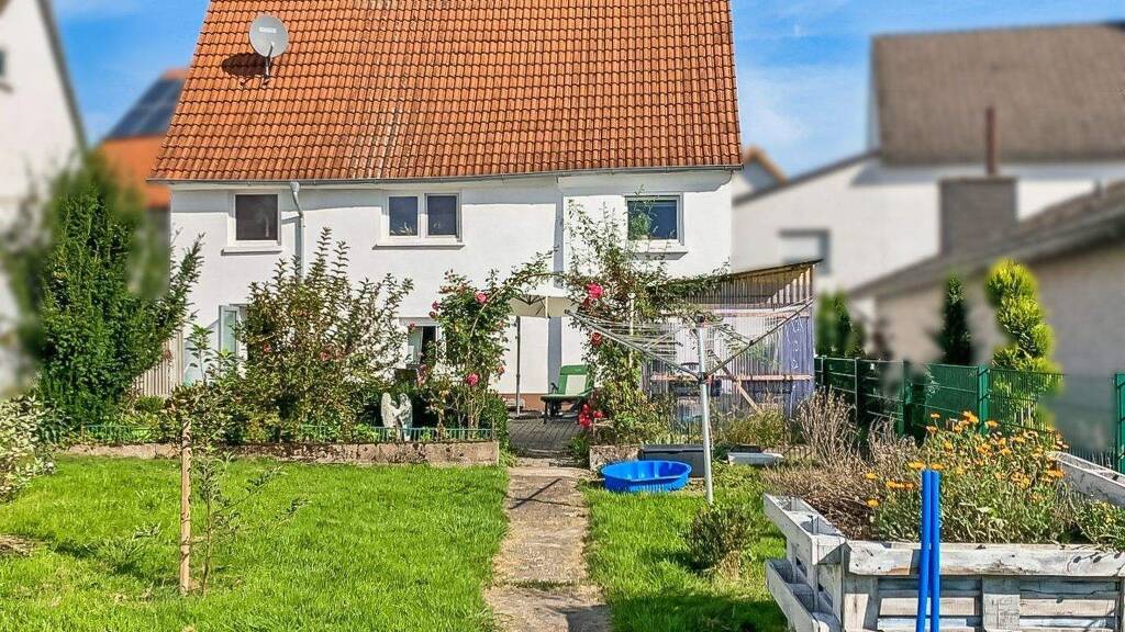 Einfamilienhaus zum Kauf 149.000 € 9 Zimmer 157 m² 391 m² Grundstück Hembsen Brakel 33034