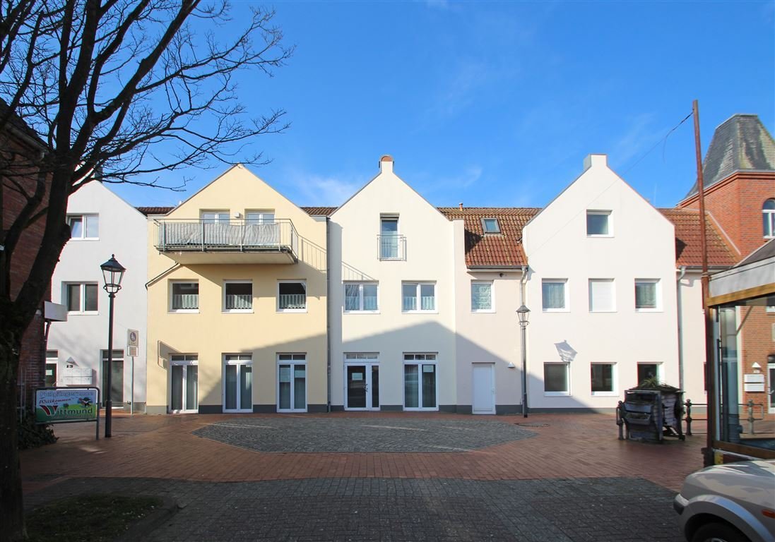 Wohn- und Geschäftshaus zum Kauf als Kapitalanlage geeignet 1.690.000 € 802,1 m²<br/>Fläche 833 m²<br/>Grundstück Wittmund Wittmund 26409