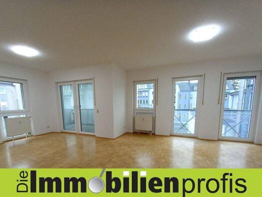 Wohnung zur Miete 890 € 3 Zimmer 100 m² 2. Geschoss Heiligengrabstraße 22 Innenstadt Hof 95028