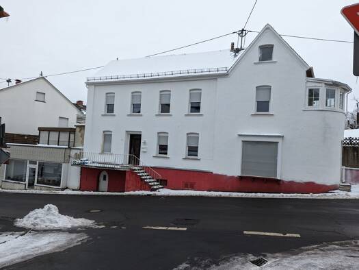 Einfamilienhaus zur Miete 1.000 € 5 Zimmer 107 m² 176 m² Grundstück frei ab sofort Lutzerath 56826