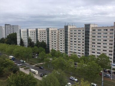 Wohnung zur Miete 507,90 € 3 Zimmer 80,3 m² 5. Geschoss frei ab 05.10.2024 Prohliser Allee 11 Prohlis-Süd (Finsterwalder Str.-West) Dresden 01239