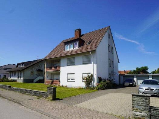 Mehrfamilienhaus zum Kauf 399.000 € 10 Zimmer 227 m² 1.195 m² Grundstück frei ab sofort Horn Horn-Bad Meinberg 32805