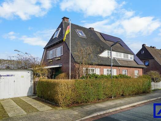Doppelhaushälfte zum Kauf 229.000 € 5 Zimmer 95,7 m² 622 m² Grundstück frei ab sofort Blumenthal Nord 28779