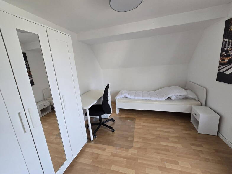WG-Zimmer zur Miete Wohnen auf Zeit 300 € 75 m² 3. Geschoss frei ab sofort Paulusstr. 40 Stadtmitte Recklinghausen 45657