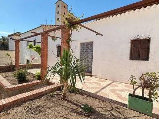 Reihenhaus zum Kauf 49.900 € 3 Zimmer 130 m² Loja Loja 18300
