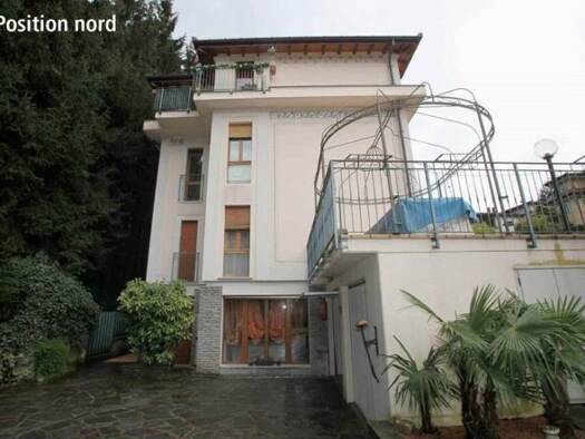 Wohnung zum Kauf 330.000 € 5 Zimmer 128 m² Lavena Ponte Tresa 21037