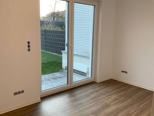 Mehrfamilienhaus zur Miete 3.520 € 10 Zimmer 220 m² 500 m² Grundstück frei ab 01.10.2025 Ginsterweg 52 Radebeul 01445
