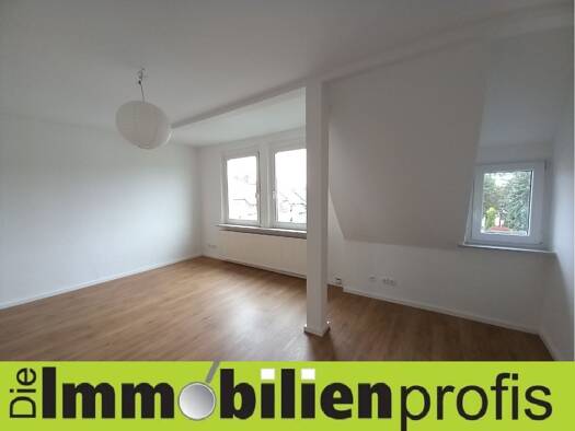 Wohnung zur Miete 580 € 3 Zimmer 90 m² 2. Geschoss Ossecker Straße 17 Innenstadt Hof 95030