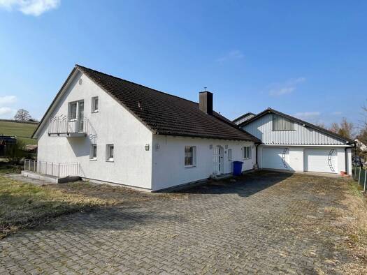 Einfamilienhaus zum Kauf 675.000 € 7 Zimmer 230 m² 1.360 m² Grundstück Mainburg Mainburg 84048