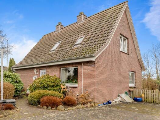 Doppelhaushälfte zum Kauf 250.000 € 3 Zimmer 97,4 m² 715 m² Grundstück Blickstedt Tüttendorf 24214