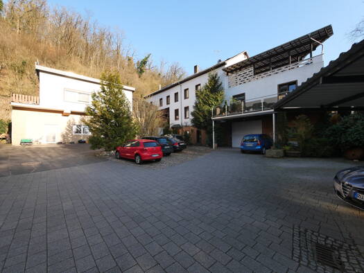 Wohn- und Geschäftshaus zum Kauf als Kapitalanlage geeignet 1.290.000 € 760 m² 1.094 m² Grundstück Martinsthal Eltville am Rhein 65344