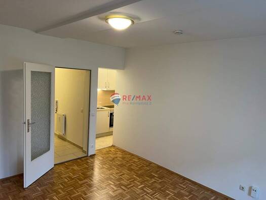Studio zur Miete 350 € 1 Zimmer 30 m² Annabichl Klagenfurt 9020