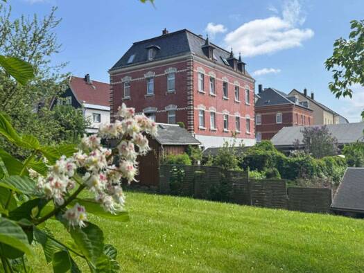 Mehrfamilienhaus zum Kauf 209.000 € 9 Zimmer 360 m² 600 m² Grundstück Schönheide 08304