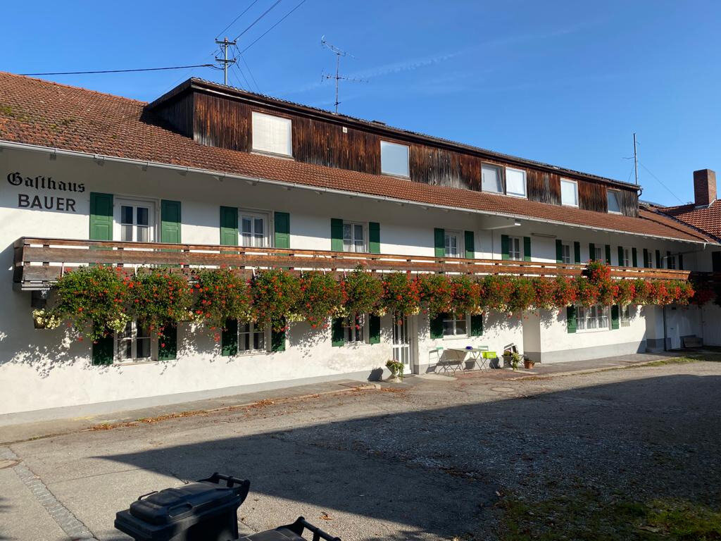 Mehrfamilienhaus zum Kauf provisionsfrei 3.700.000 € 36 Zimmer 1.631 m²<br/>Wohnfläche 2.646 m²<br/>Grundstück Lorenzenberg Aßling-Lorenzenberg 85617