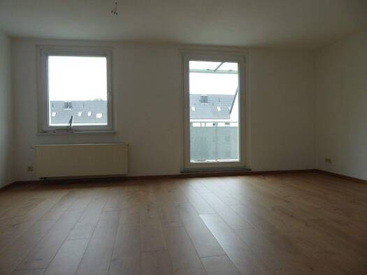 Wohnung zur Miete 487 € 3 Zimmer 74,8 m² 1. Geschoss Triftweg 2 West Dessau-Roßlau 06847
