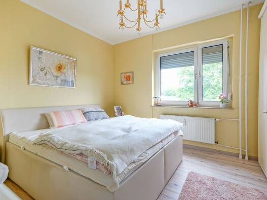 Wohnung zum Kauf 250.000 € 3 Zimmer 72 m² 2. Geschoss Buckow Berlin 12349