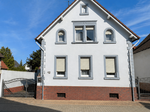 Einfamilienhaus zum Kauf 549.000 € 6,5 Zimmer 220 m² 481 m² Grundstück frei ab sofort Lindenstraße 12 Pfungstadt Pfungstadt 64319