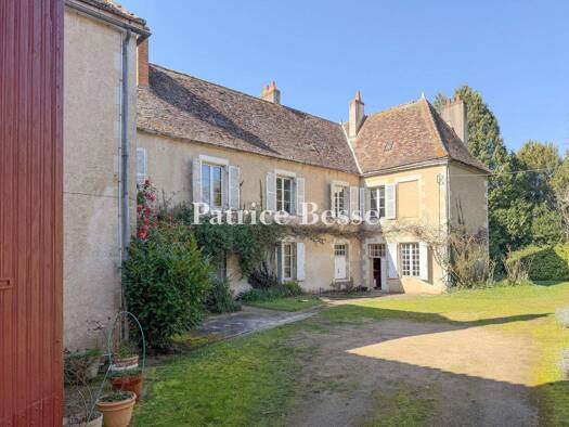 Einfamilienhaus zum Kauf 445.000 € 13 Zimmer 396 m² Montmorillon 86500