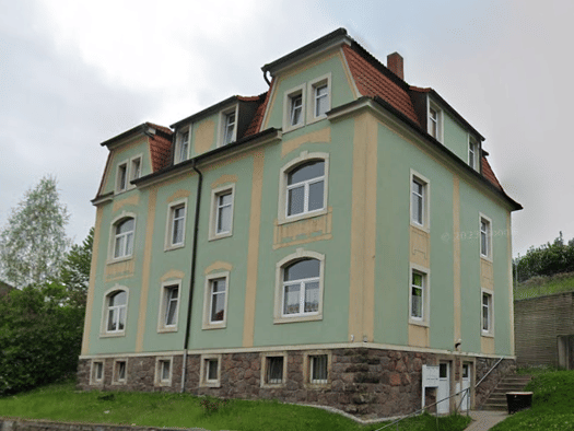 Wohnung zur Miete 380 € 1 Zimmer 42,3 m² frei ab sofort Freital Freital 01705