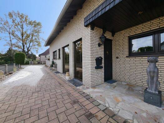 Doppelhaushälfte zum Kauf 295.000 € 3 Zimmer 109,8 m² 326 m² Grundstück Hövelhof 33161