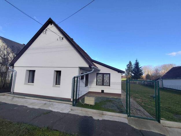 Einfamilienhaus zum Kauf provisionsfrei 111.000 € 70 m² 3.268 m² Grundstück Egervár 8913