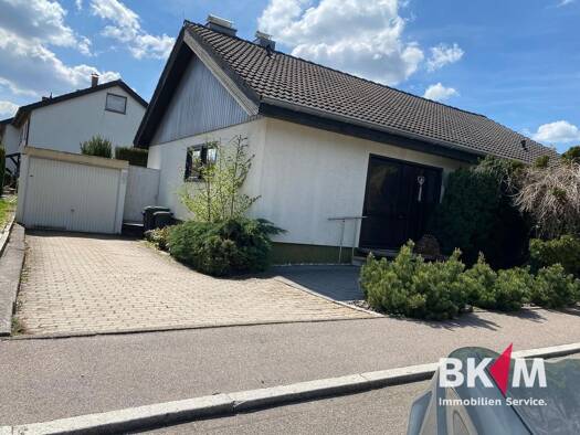 Bungalow zum Kauf 527.000 € 5 Zimmer 98,6 m² 538 m² Grundstück Renningen Renningen 71272