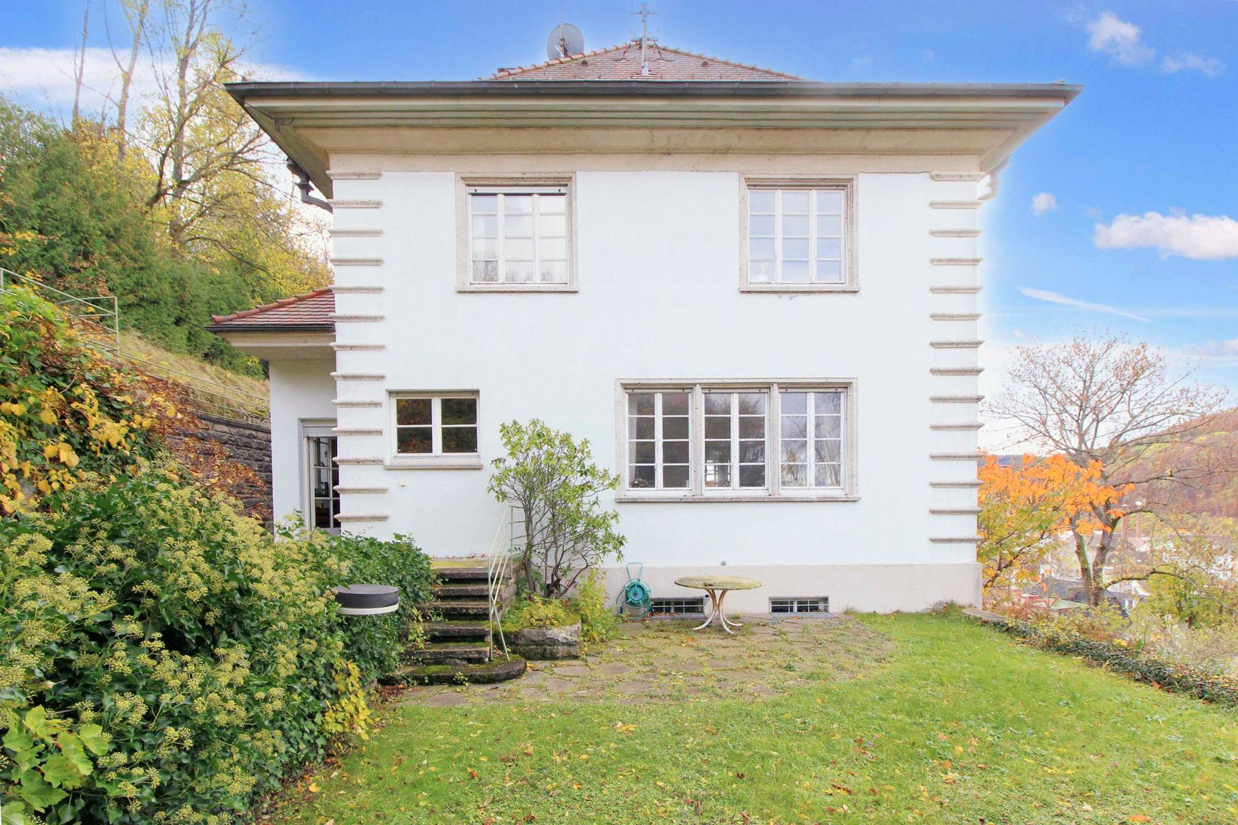 Villa zum Kauf 590.000 € 7 Zimmer 337,2 m²<br/>Wohnfläche 1.287,2 m²<br/>Grundstück Tailfingen Albstadt 72461