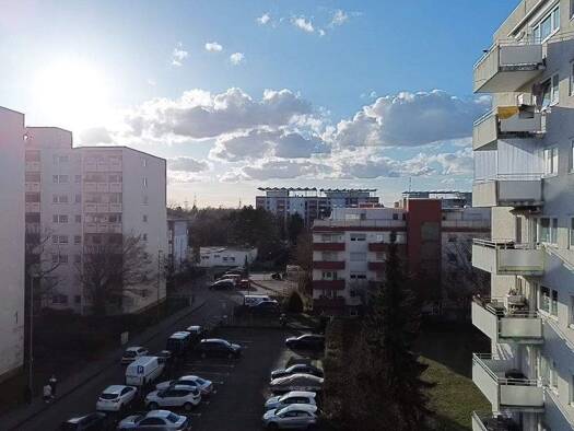 Wohnung zum Kauf 175.000 € 2,5 Zimmer 65,8 m² 4. Geschoss frei ab sofort Hanau 63454