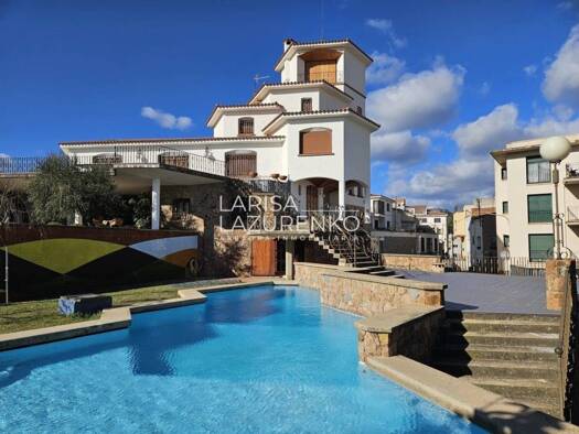 Chalet zum Kauf 1.280.000 € 9 Zimmer 1.138 m² 7.057 m² Grundstück Riudecanyes 43771