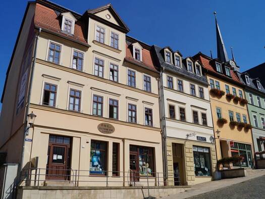 Wohnung zur Miete 360 € 2 Zimmer 65,4 m² 2. Geschoss frei ab sofort Markt 5 Pößneck,Stadt Pößneck 07381