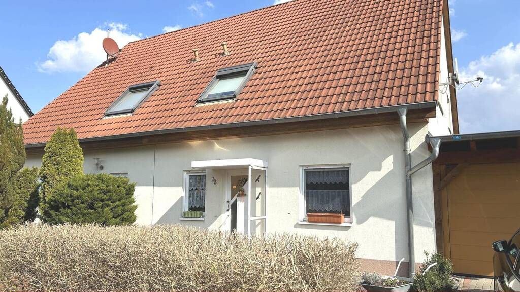 Doppelhaushälfte zum Kauf 265.000 € 4 Zimmer 102 m² 272 m² Grundstück Markendorf Frankfurt 15236