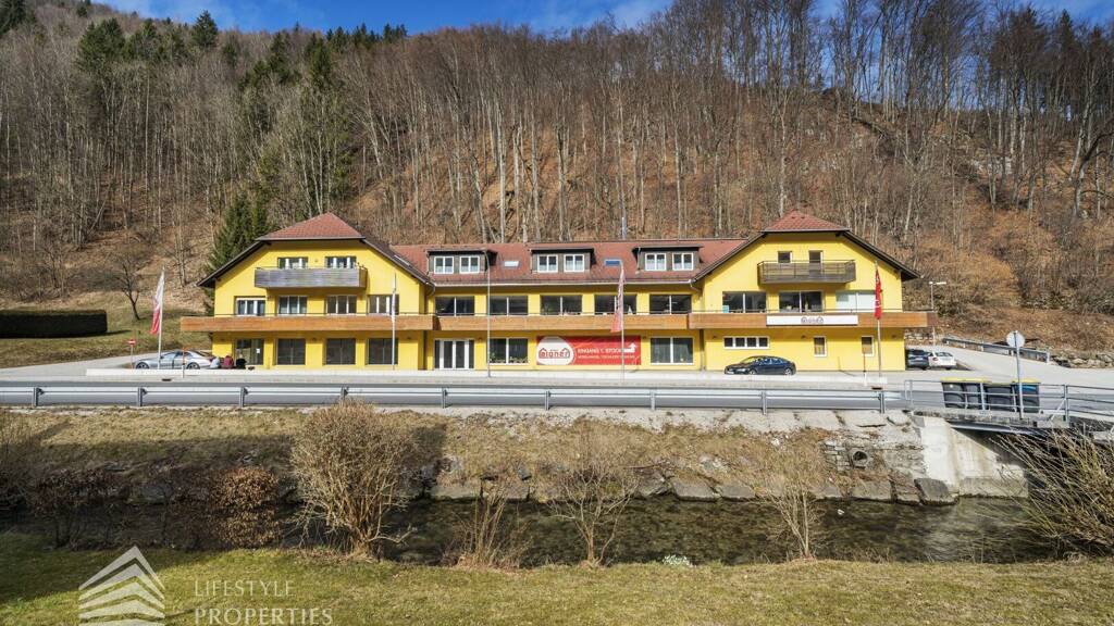 Sonstiges zum Kauf als Kapitalanlage geeignet 1.200.000 € 2.060 m² 3.617 m² Grundstück Gaming 3292