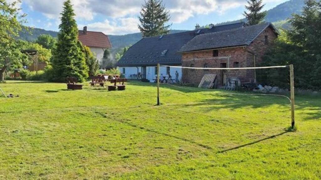 Einfamilienhaus zum Kauf 550.000 € 8 Zimmer 320 m² 2.950 m² Grundstück Miłków 58-535