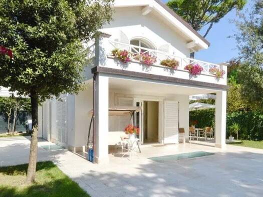 Haus zum Kauf 3.800.000 € 146 m² 650 m² Grundstück Forte dei Marmi 55042