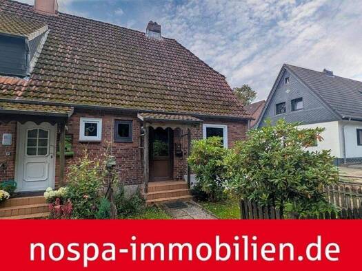 Reihenendhaus zum Kauf 130.000 € 2 Zimmer 72 m² 319 m² Grundstück Schleswig 24837