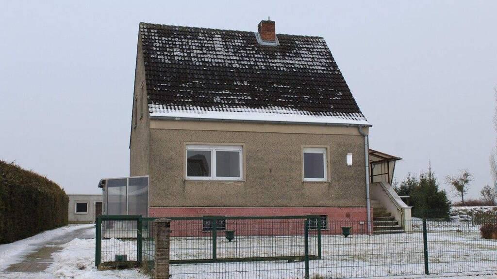 Einfamilienhaus zum Kauf 169.000 € 5 Zimmer 105 m² 1.708 m² Grundstück Sandhagen 17099