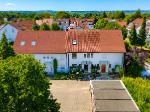 Reihenmittelhaus zum Kauf 499.000 € 4,5 Zimmer 108,6 m² 247,5 m² Grundstück Friedrich-Adler-Straße 60 Laupheim Laupheim 88471