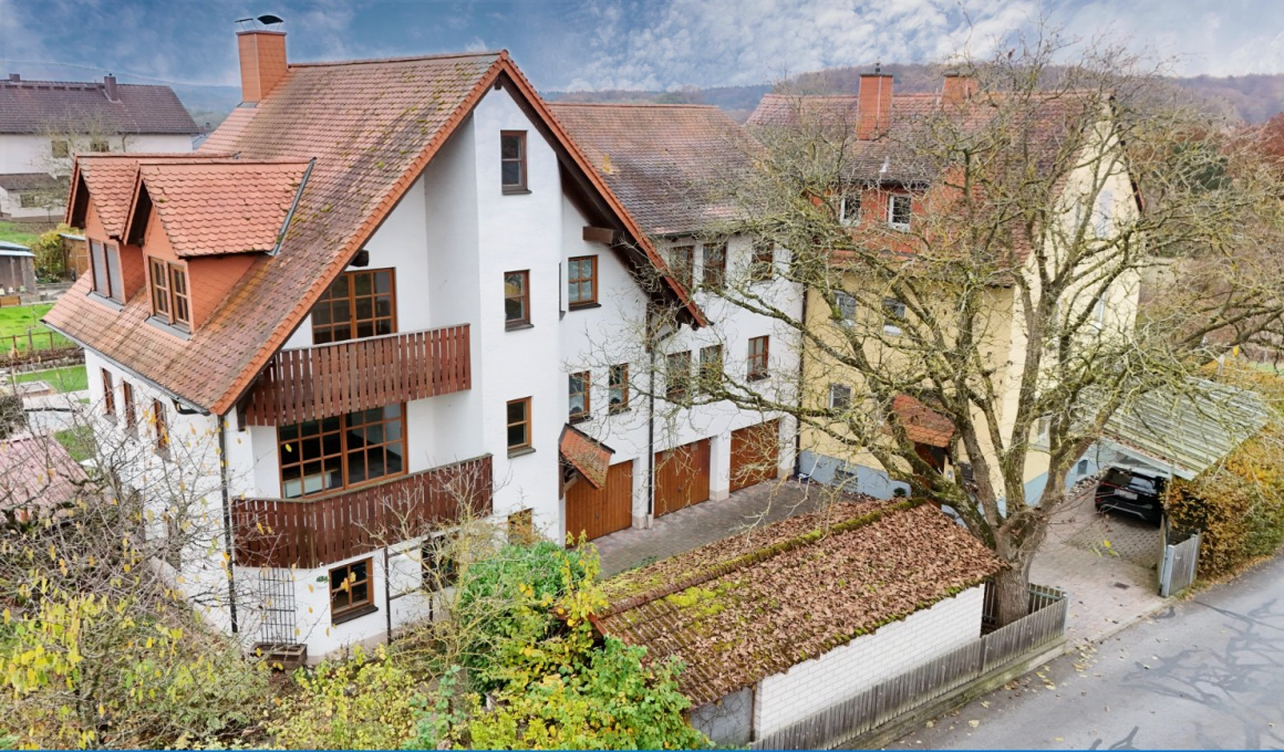 Wohnanlage zum Kauf als Kapitalanlage geeignet 1.095.000 € 13 Zimmer 447 m²<br/>Fläche 731 m²<br/>Grundstück Debring Stegaurach 96135