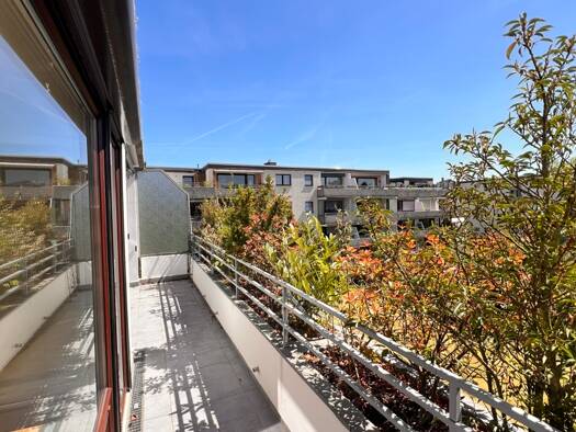 Wohnung zum Kauf 230.000 € 3 Zimmer 90,9 m² 2. Geschoss Garbsen 30827