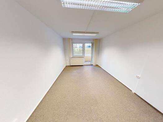 Bürofläche zur Miete 14,01 € 6 Zimmer 70,9 m² Bürofläche Bernsdorfer Str. 132 Bernsdorf Chemnitz 09126