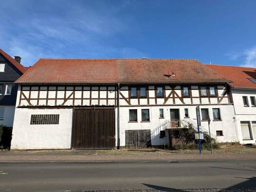 Haus zum Kauf provisionsfrei 185.000 € 6 Zimmer 183 m² 692 m² Grundstück frei ab sofort Marktplatz 3 Schweinsberg Stadtallendorf 35260