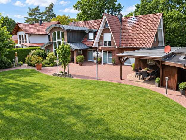 Einfamilienhaus zum Kauf provisionsfrei 595.000 € 8 Zimmer 270 m² 1.600 m² Grundstück Garrel Garrel 49681