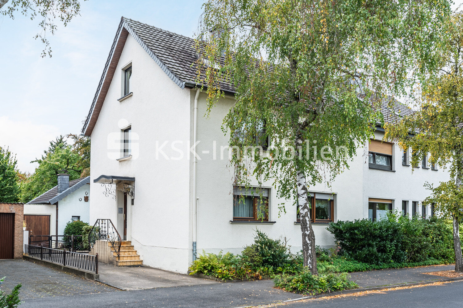 Mehrfamilienhaus zum Kauf 429.000 € 6 Zimmer 131,9 m²<br/>Wohnfläche 943 m²<br/>Grundstück Wesseling / Innenstadt Wesseling 50389