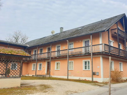 Haus zum Kauf 1.500.000 € 25 Zimmer 800 m² 14.000 m² Grundstück Marienberg Burghausen 84489