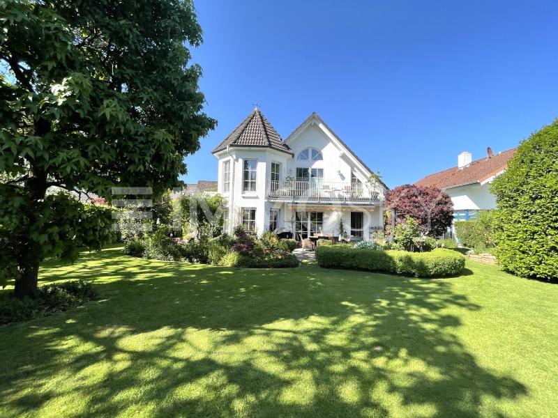 Villa zum Kauf 1.298.000 € 7 Zimmer 185 m²<br/>Wohnfläche 731 m²<br/>Grundstück Borstel Hohenraden 25494