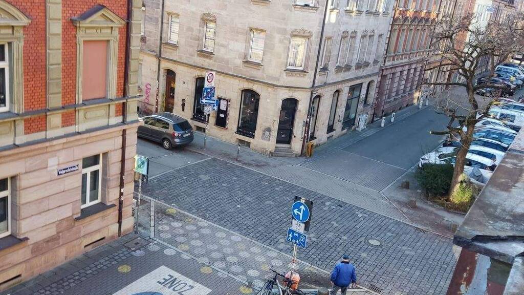 Wohnung zum Kauf 319.800 € 2 Zimmer 82 m² 2. Geschoss Gostenhof Nürnberg 90429